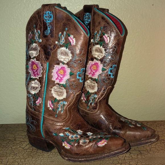 Macie Bean Other - Macie Bean western boots